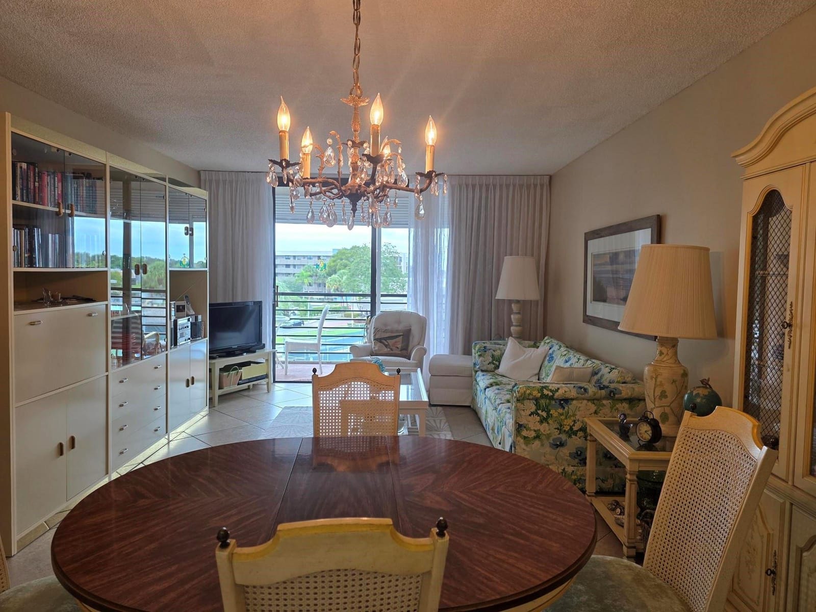 1001 Colony Point Circle 405 — photo 3