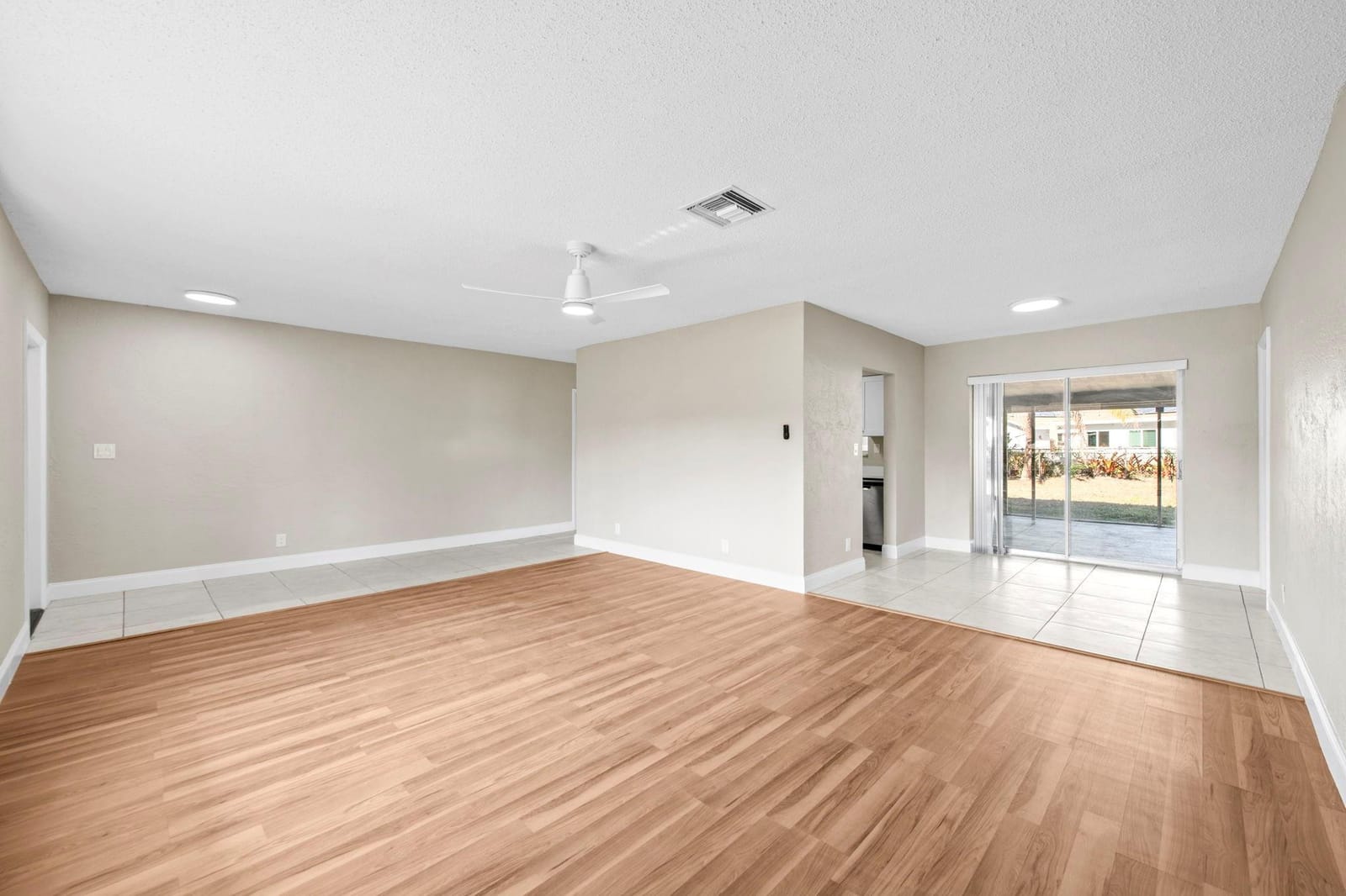 9203 NW 71st Street, Tamarac, FL 33321 photo 16