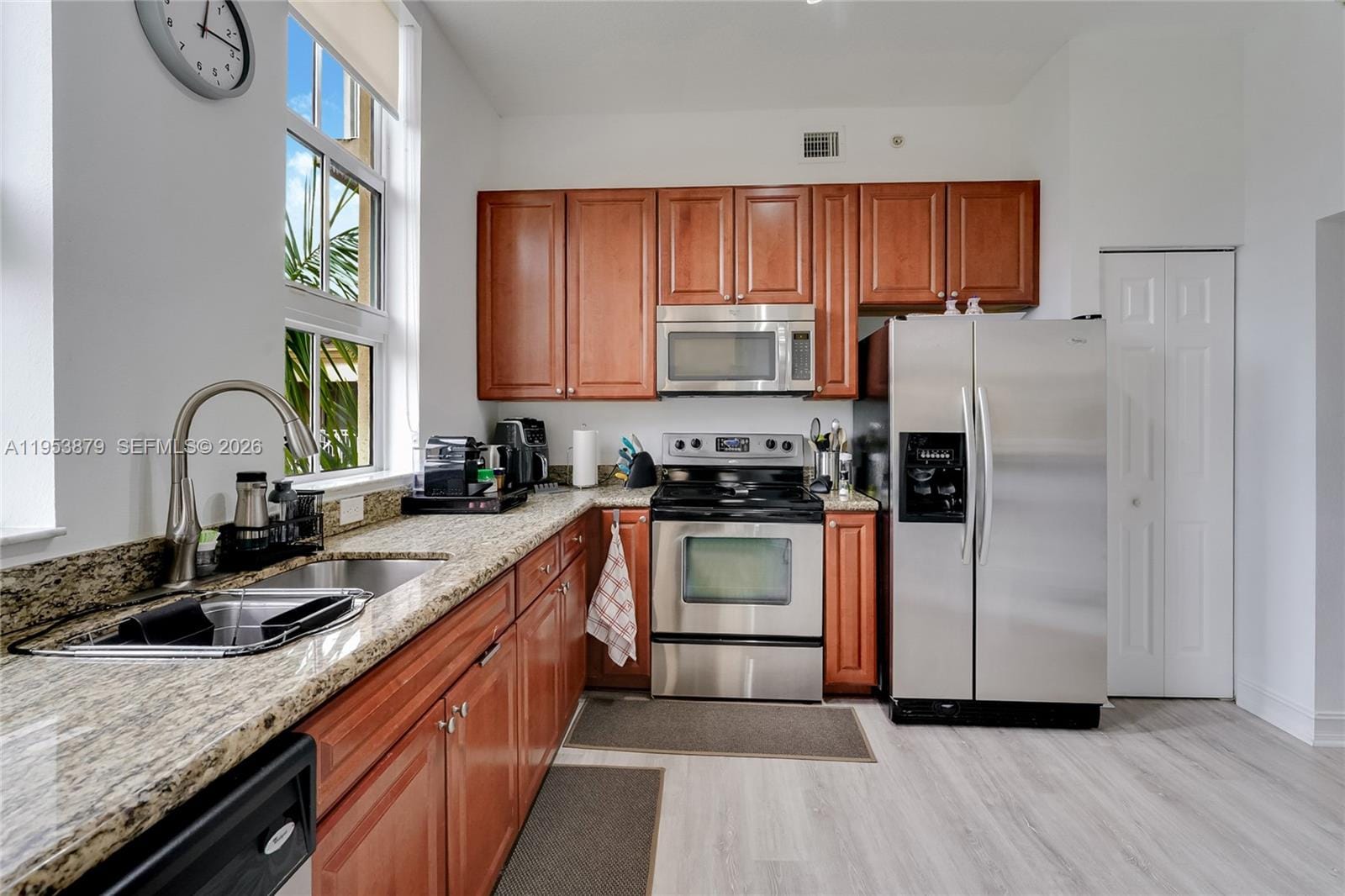 3001 NE 185th Street 612 — photo 5
