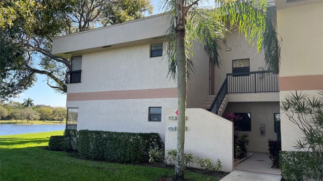 2757 Carambola Circle 1932, Coconut Creek, FL 33066