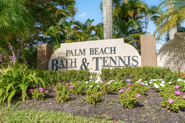 5260 Grande Palm Circle, Delray Beach, FL 33484