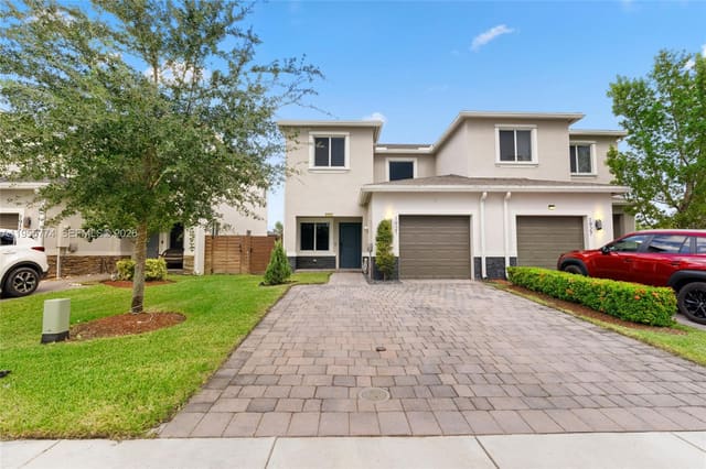 1921 SE 8th Place, Homestead, FL 33034
