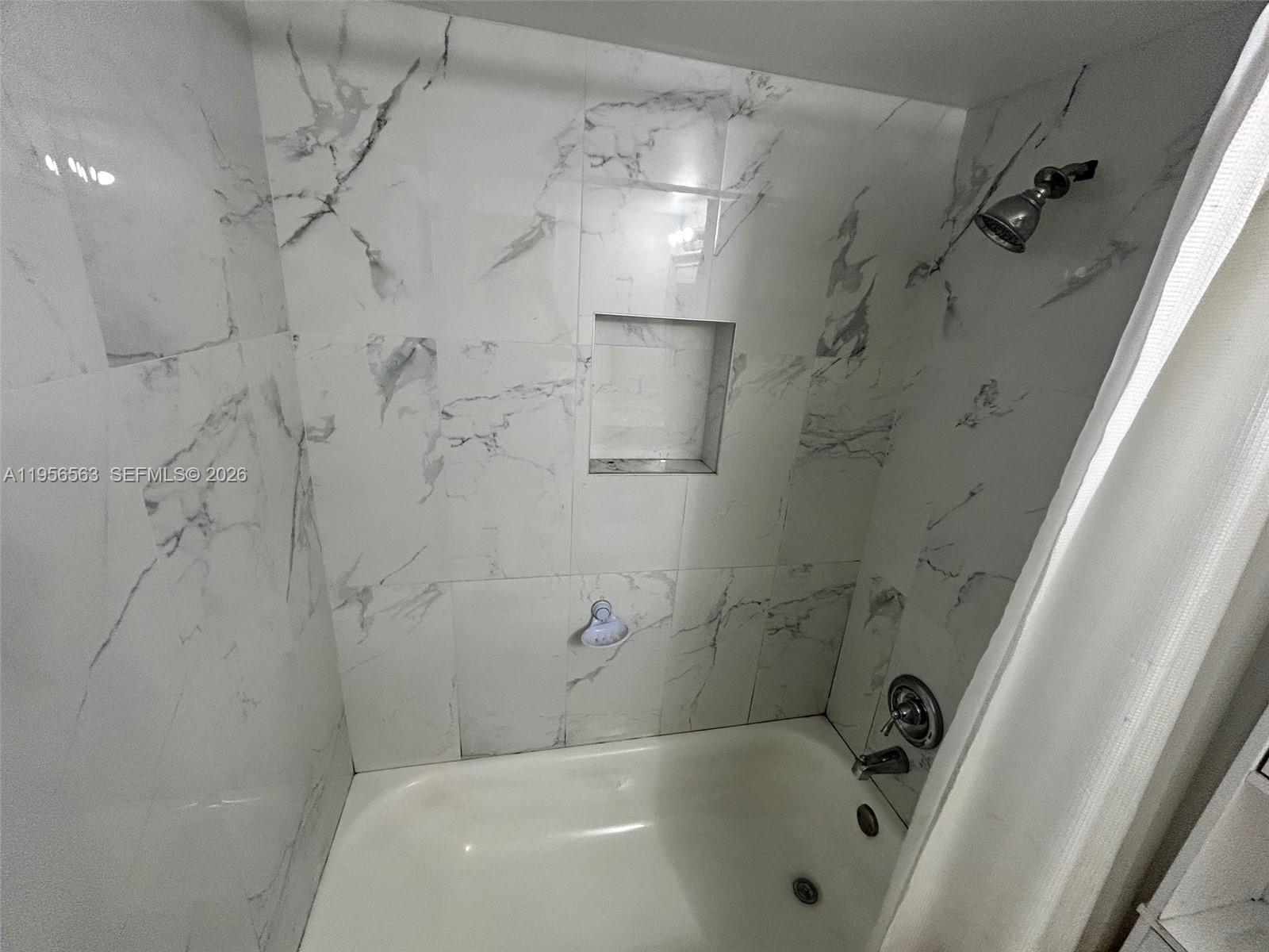 815 SW 30th Street J — photo 11