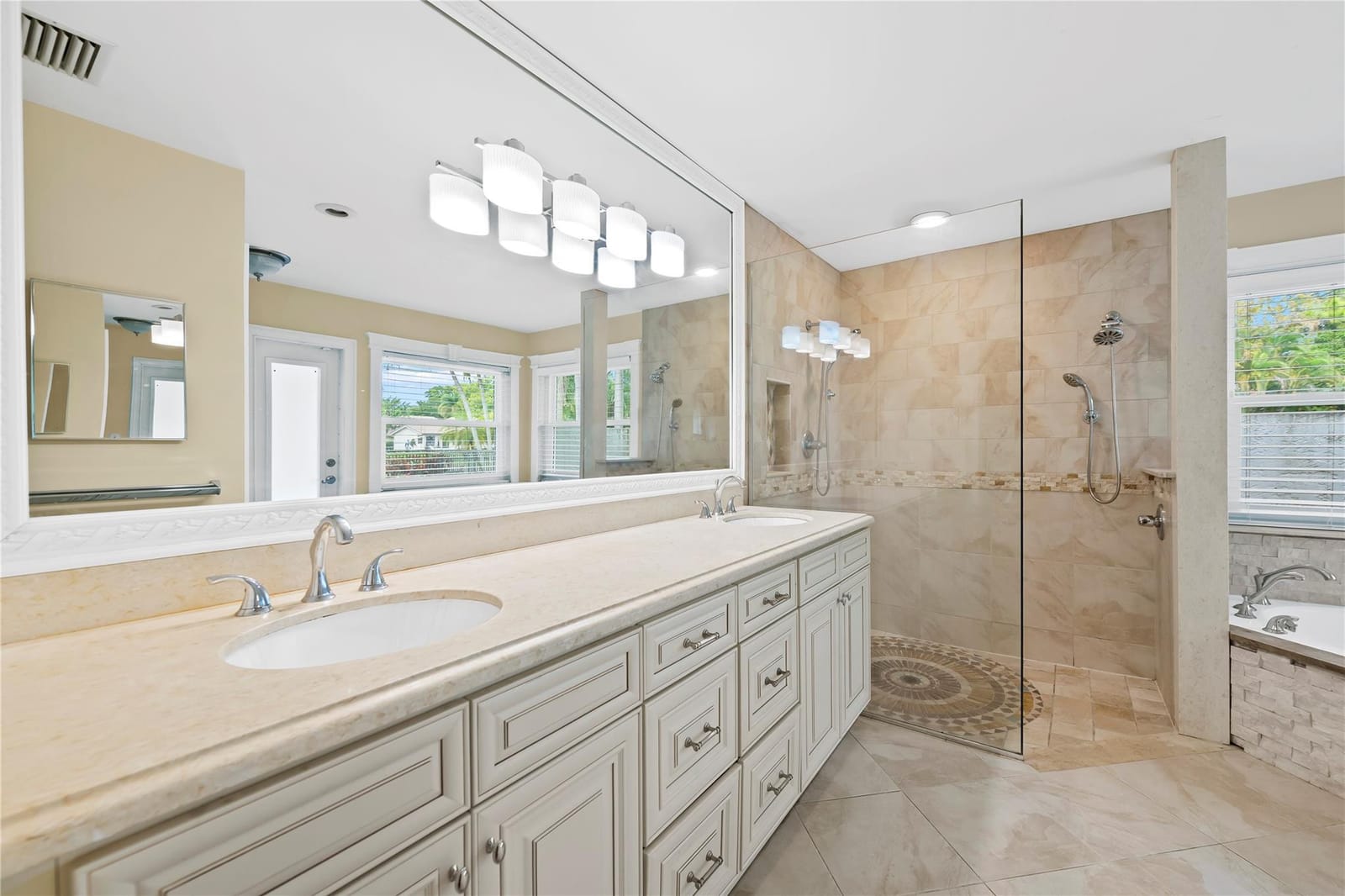 5321 NW 89th Drive — photo 11