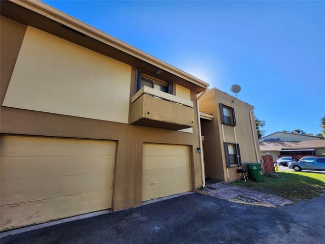 3027 E Missionwood Lane B-51, sold in Missionwood At Miramar Co, Miramar, FL