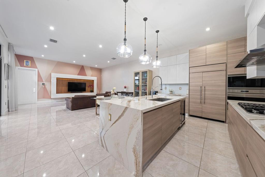 8225 Central Park Boulevard — photo 12