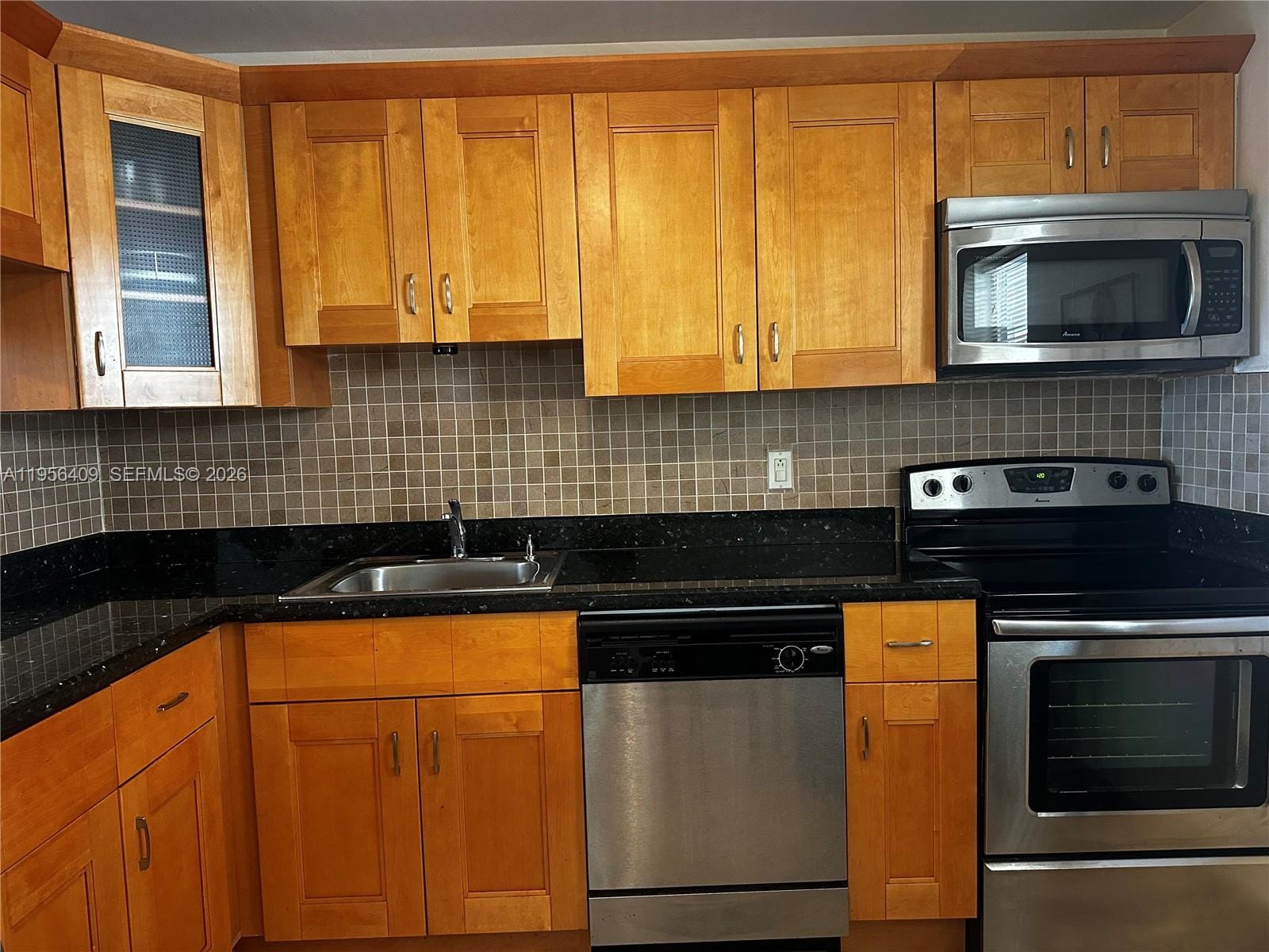410 SE 2nd Street 308 — photo 10