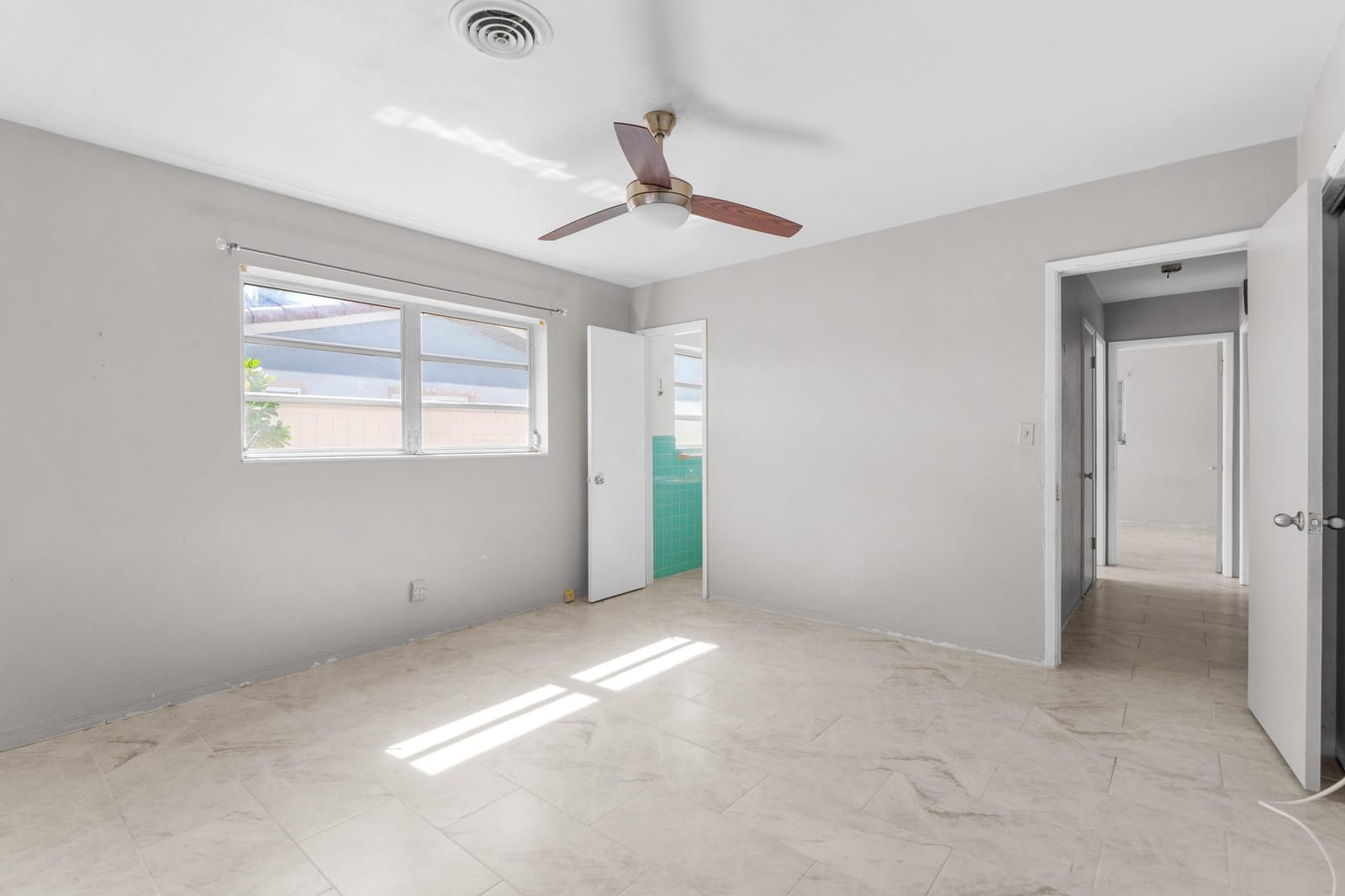 1941 NE 28th Avenue, Pompano Beach, FL 33062 photo 13