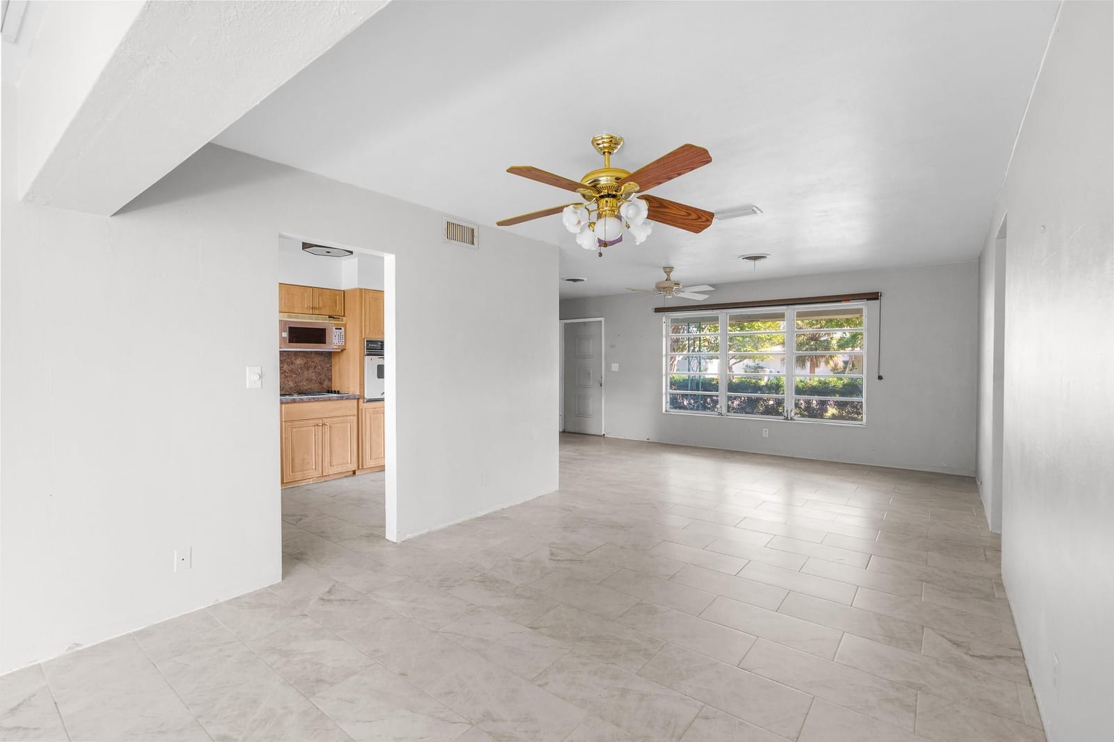 1941 NE 28th Avenue, Pompano Beach, FL 33062 photo 7