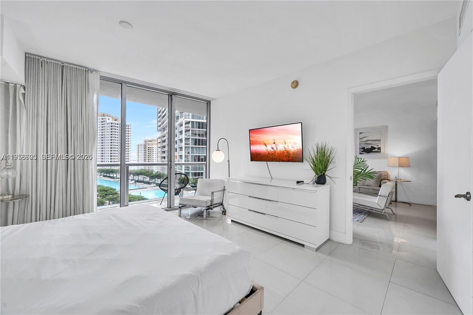 485 Brickell Avenue 1711 — photo 12