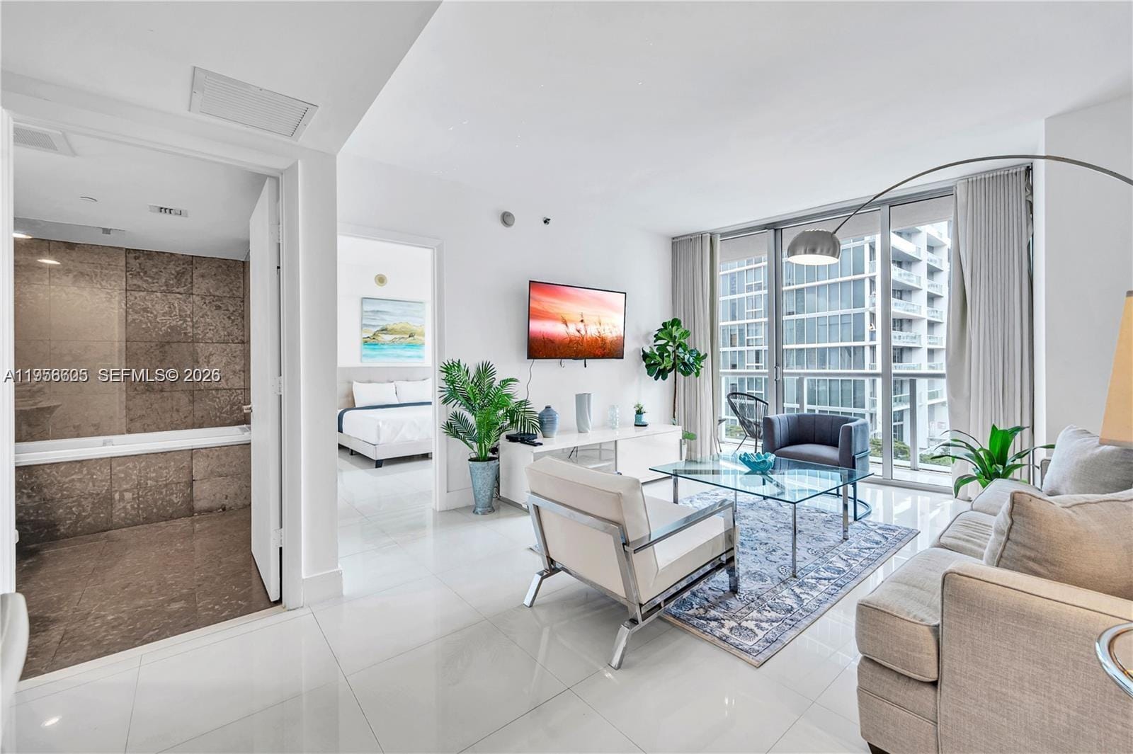 485 Brickell Avenue 1711 — photo 5