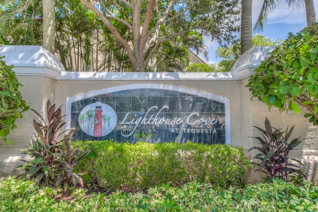 242 Village Boulevard 2203, sold in Lighthouse Cove At Tequesta Condo, Tequesta, FL