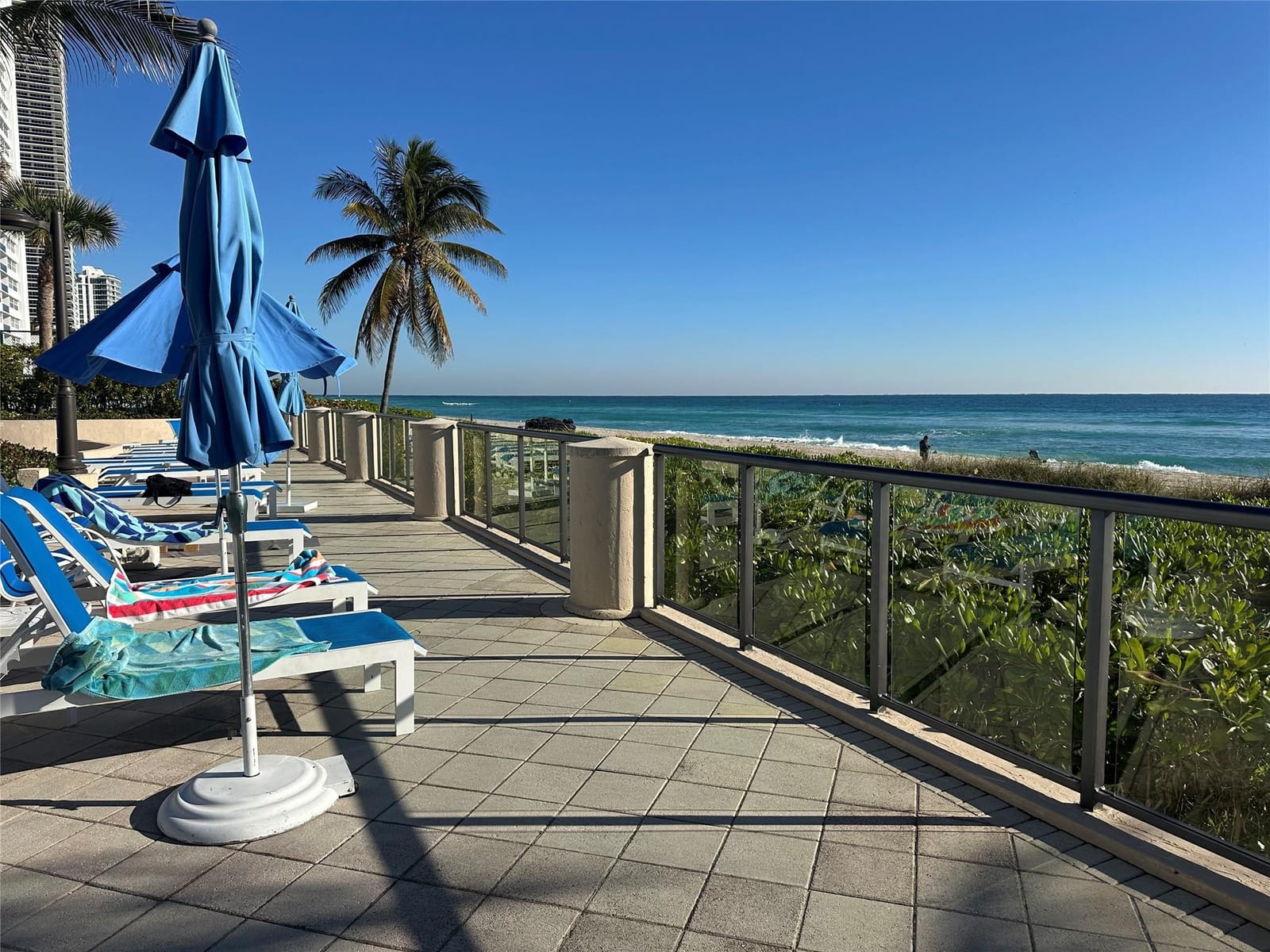 1912 S Ocean Drive 9C — photo 4