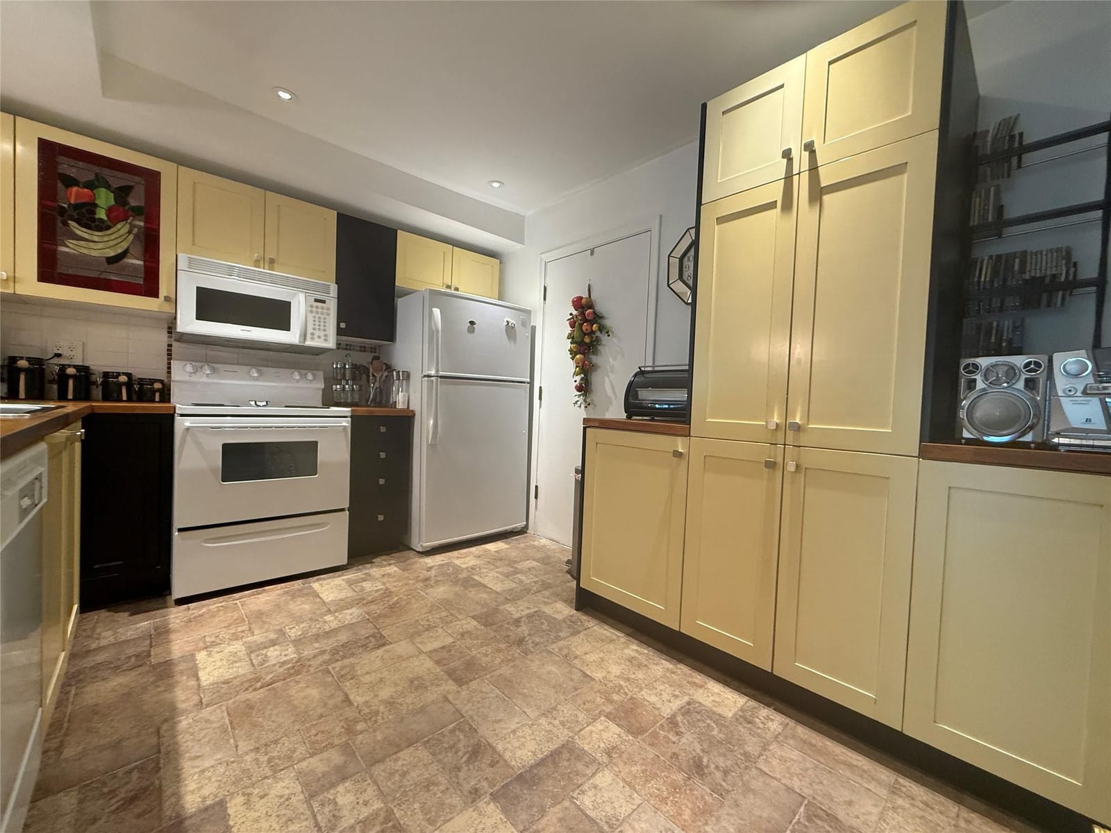 4750 NW 22nd Court 315, Lauderhill, FL 33313 photo 3