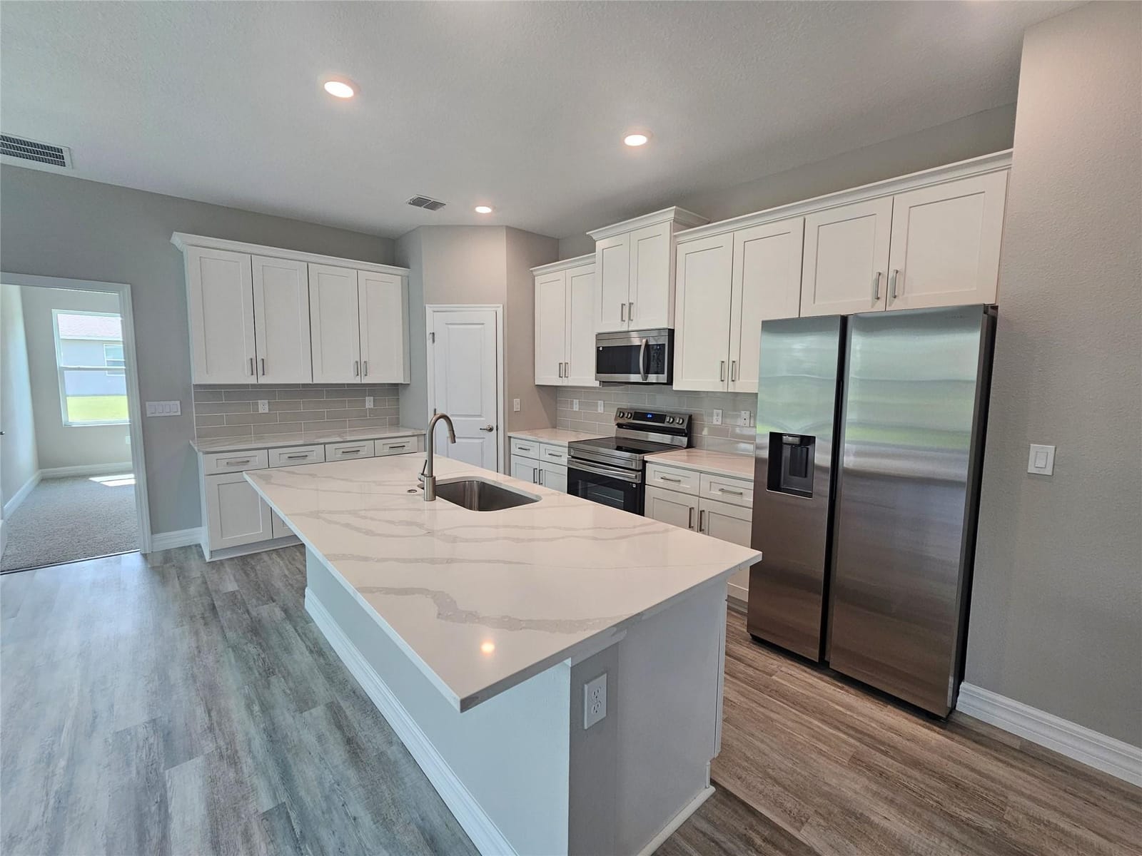 4737 Myrtle Beach Drive, Sebring, FL 33872 photo 11
