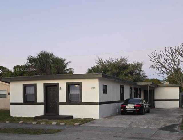 2425 NW 8th Place, sold in Franklin Park, Fort Lauderdale, FL