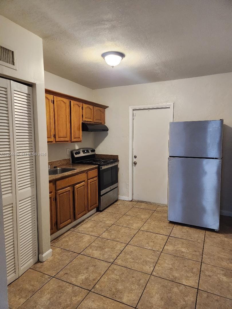 2425 NW 8th Place, Fort Lauderdale, FL 33311 photo 4