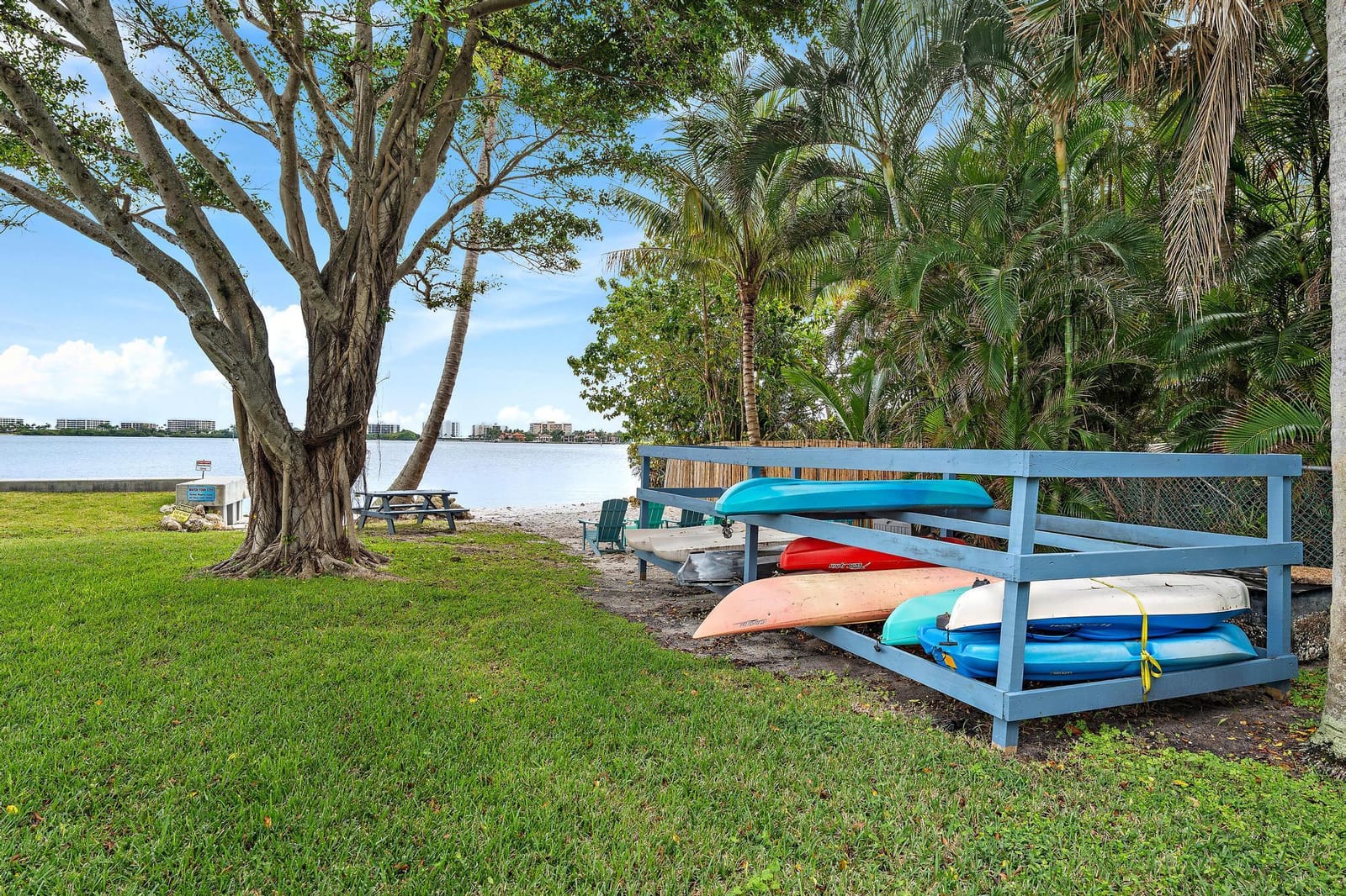 1516 S Lakeside Drive 207, Lake Worth Beach, FL 33460 photo 13