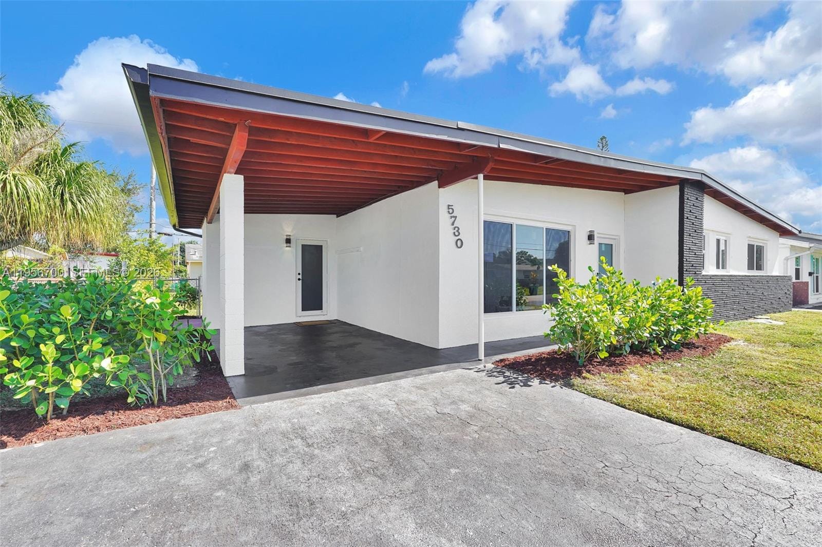 5730 SW 54th Terrace, Davie, FL 33314 photo 2