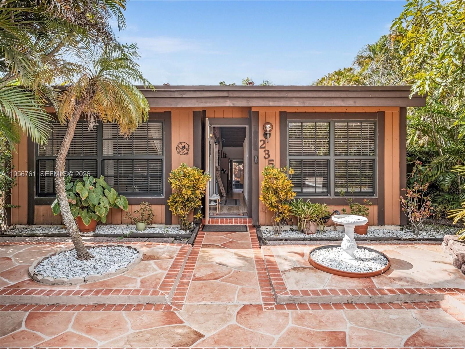 2350 Elm Court, Pembroke Pines, FL 33026, Pembroke Pines