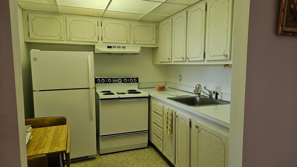 300 Village Green Circle S 209 — photo 12