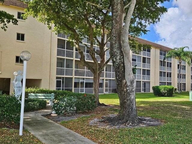 300 Village Green Circle S 209, Palm Springs, FL 33461 photo 13