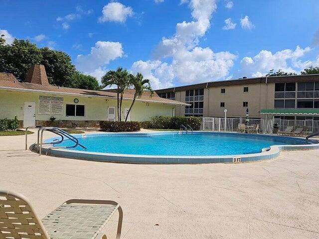300 Village Green Circle S 209, Palm Springs, FL 33461 photo 17