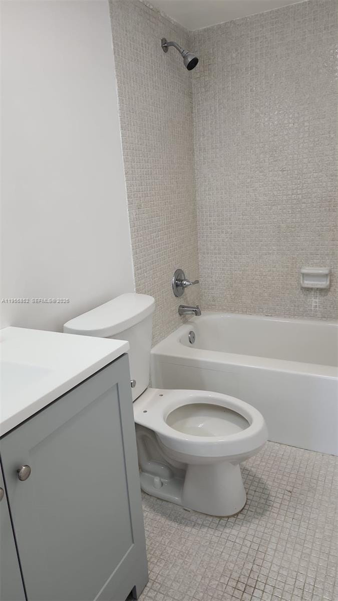 4174 Inverrary Drive 311 — photo 7