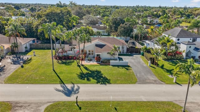 15280 SW 153rd Street, sold in Weitzer Shauna Meadows Se, Miami, FL