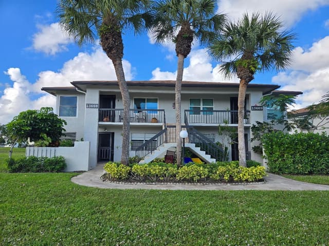 13669 Date Palm Court A, sold in Palm Greens At Villa Del Ray Condo Ii, Delray Beach, FL