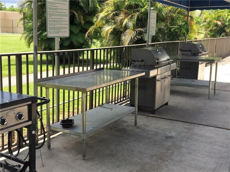 2726 NW 104th Avenue 401, Sunrise, FL 33322 photo 15