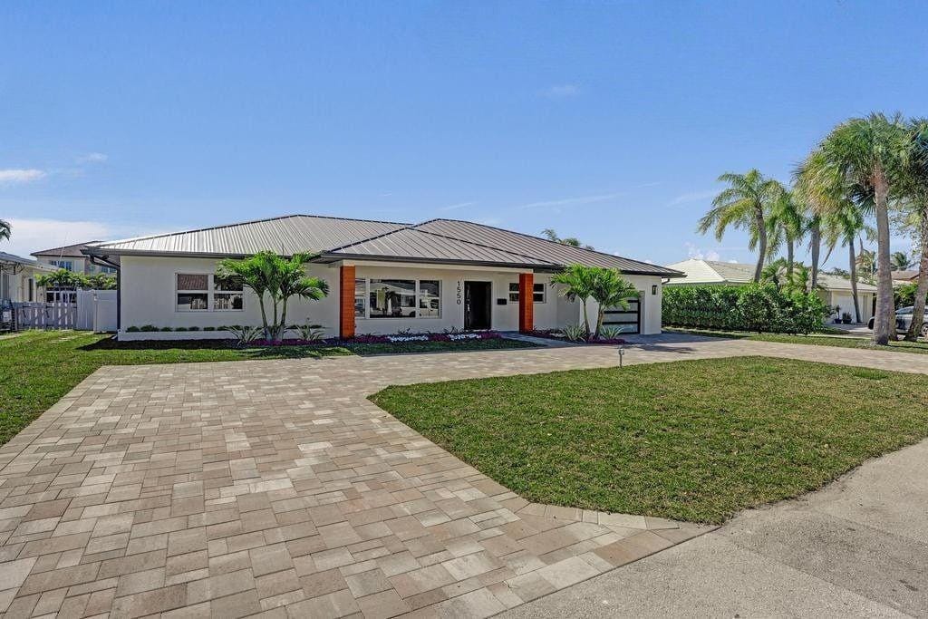 1550 SE 8th Street, Deerfield Beach, FL 33441 photo 4