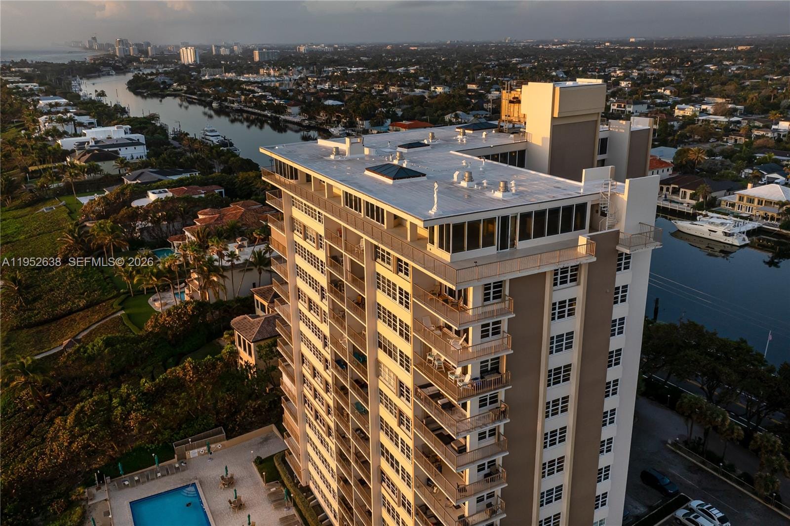 1021 Hillsboro Mile RG, Hillsboro Beach, FL 33062 photo 18