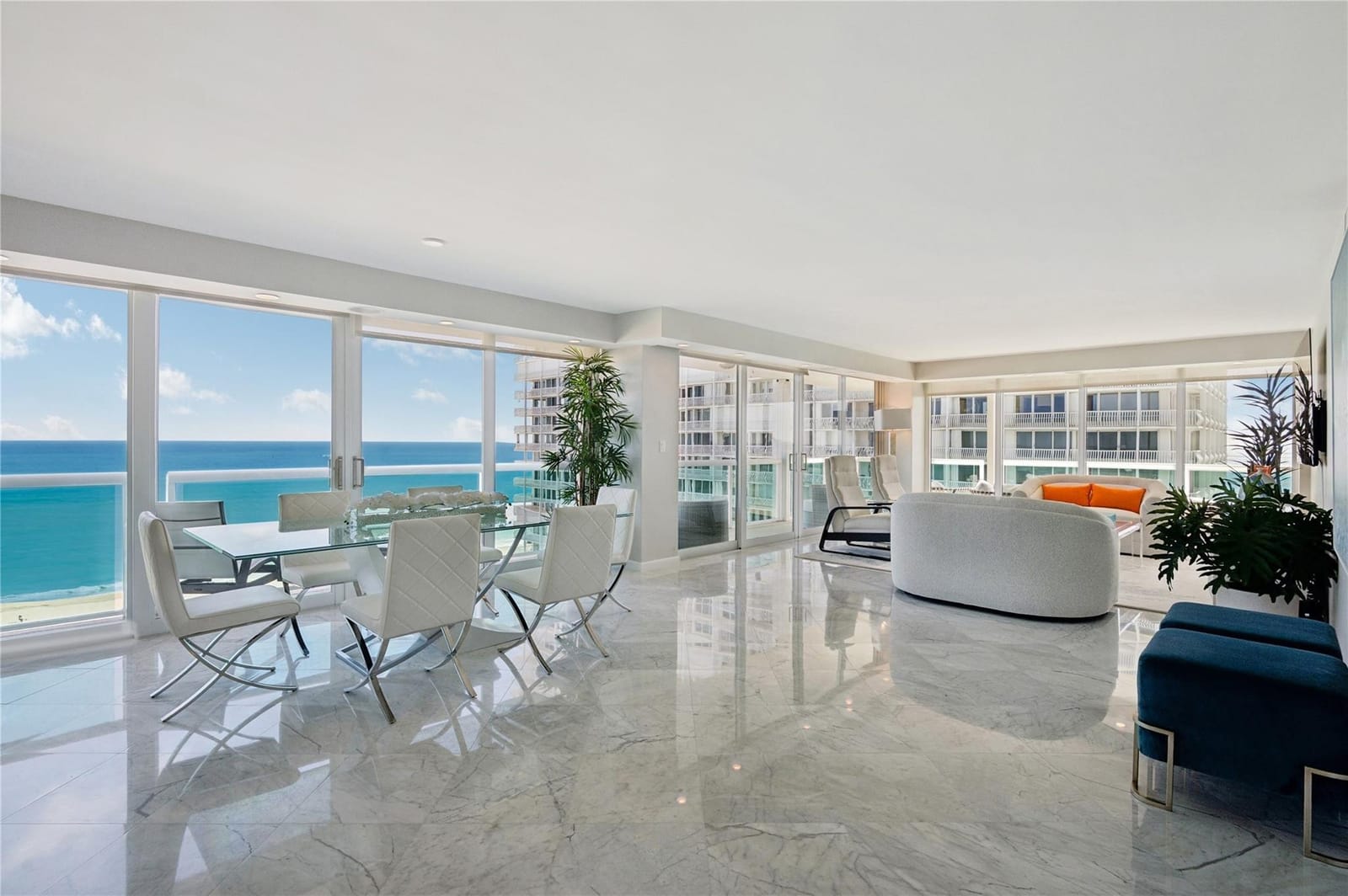2100 S Ocean Lane 1411 — photo 2