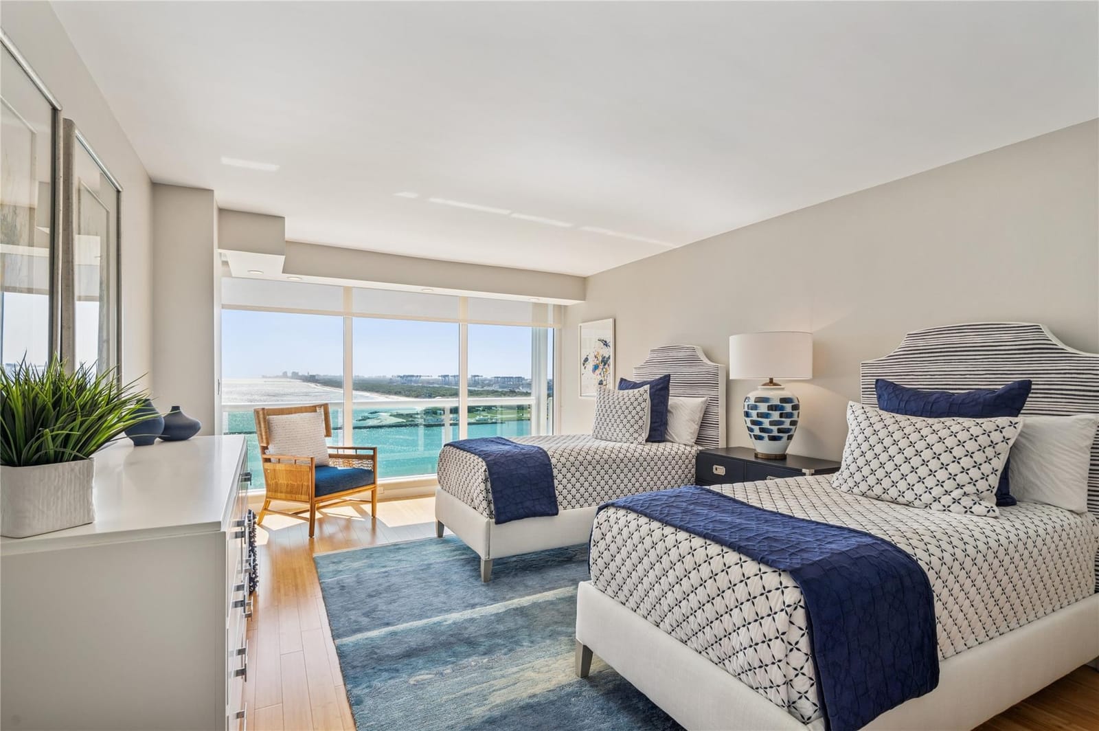 2100 S Ocean Lane 1411 — photo 9