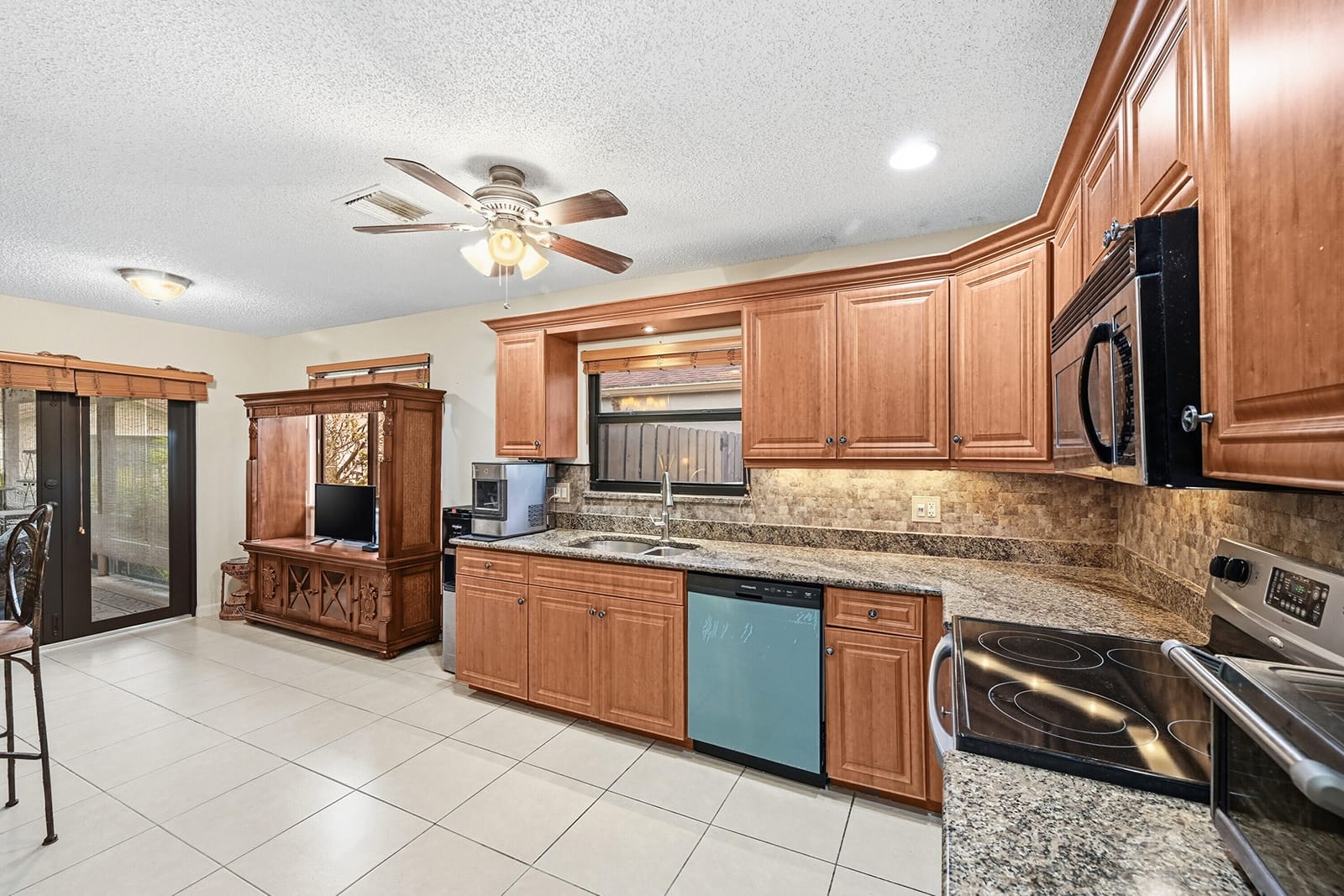 3135 NW 13th Street — photo 12