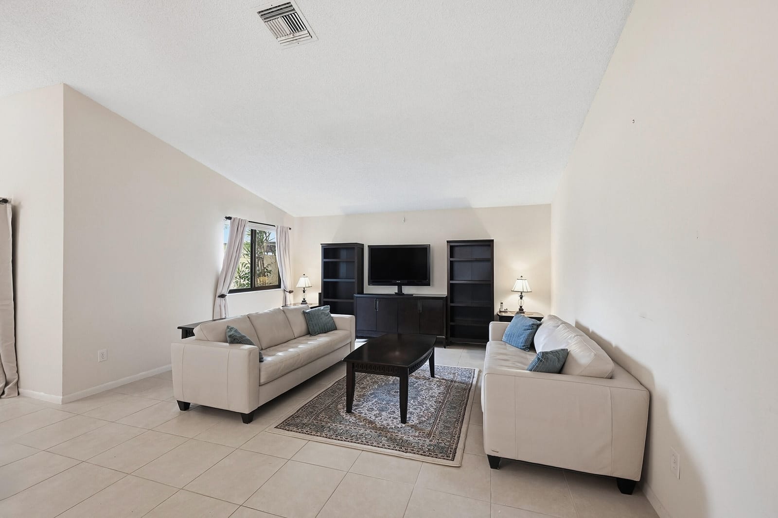 3135 NW 13th Street — photo 7