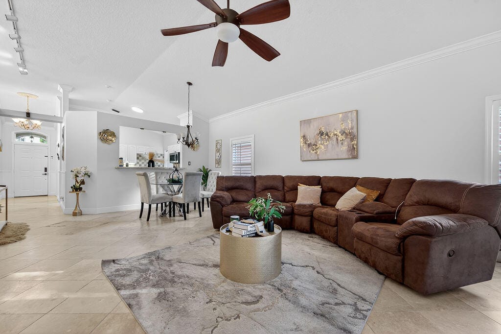 8063 Via Hacienda, Riviera Beach, FL 33418 photo 21