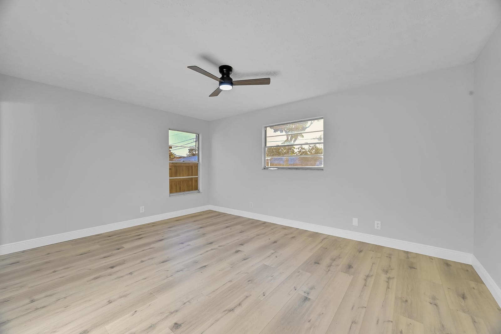 1722 SE Biddle Lane — photo 12