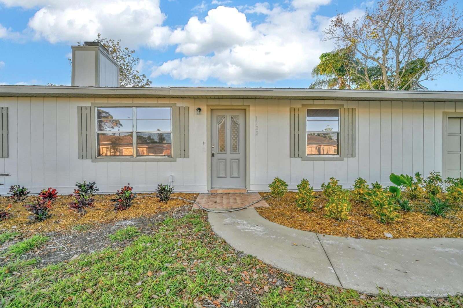 1722 SE Biddle Lane — photo 4
