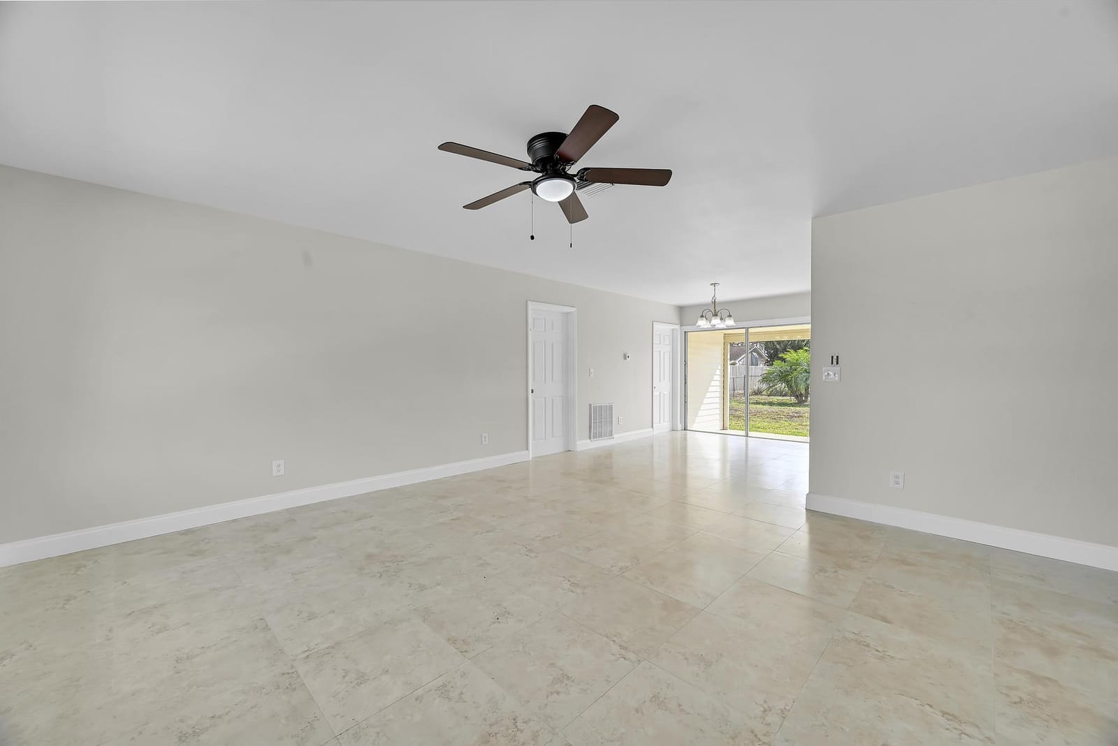434 NE Electra Avenue, Port St. Lucie, FL 34983 photo 4