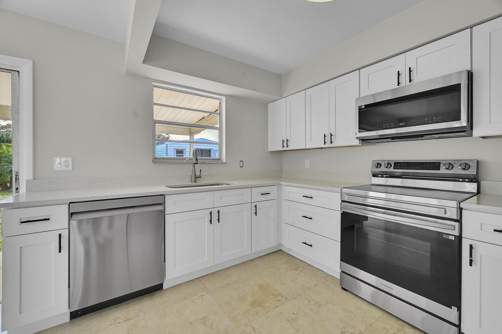 434 NE Electra Avenue, Port St. Lucie, FL 34983 photo 10