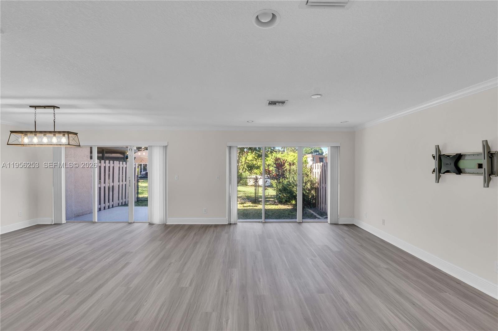 11063 SW 16th Manor — photo 7