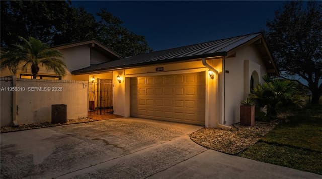 3400 Cherry Garden Circle 156, Lauderhill, FL 33319