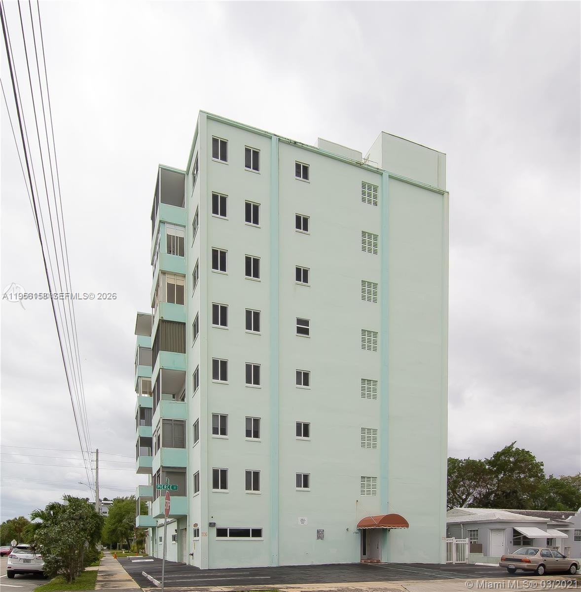 1700 Pierce Street 204, Hollywood, FL 33020, Hollywood