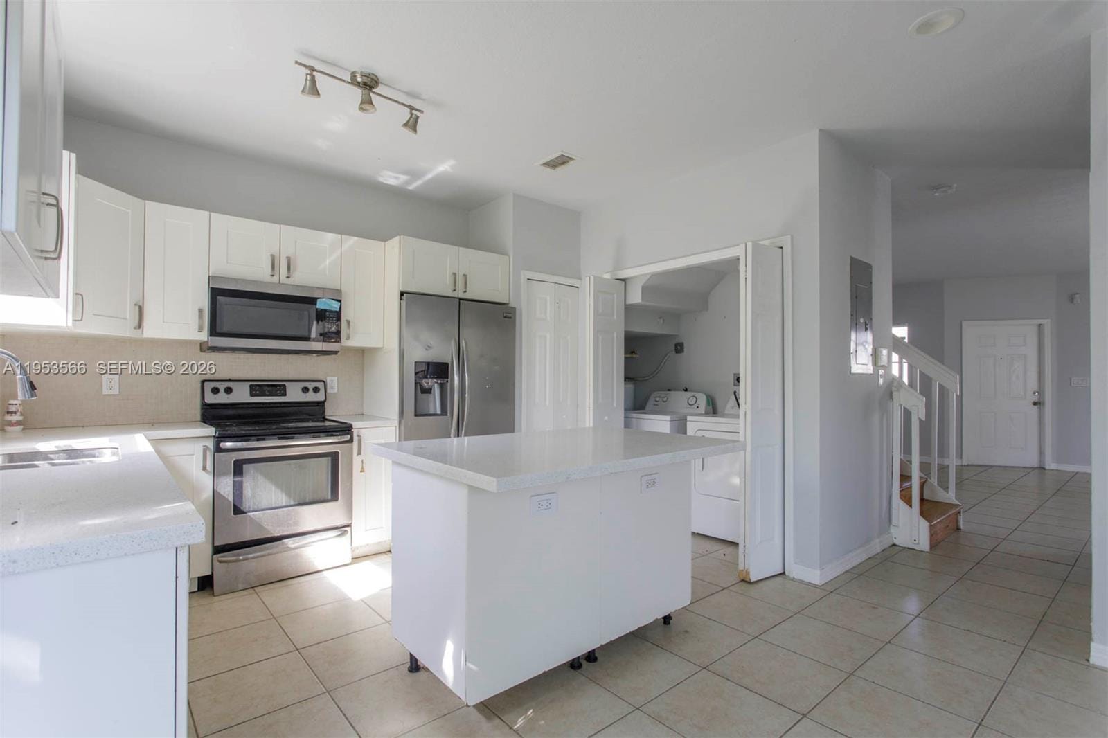 1518 SE 31 Court, Homestead, FL 33035 photo 13
