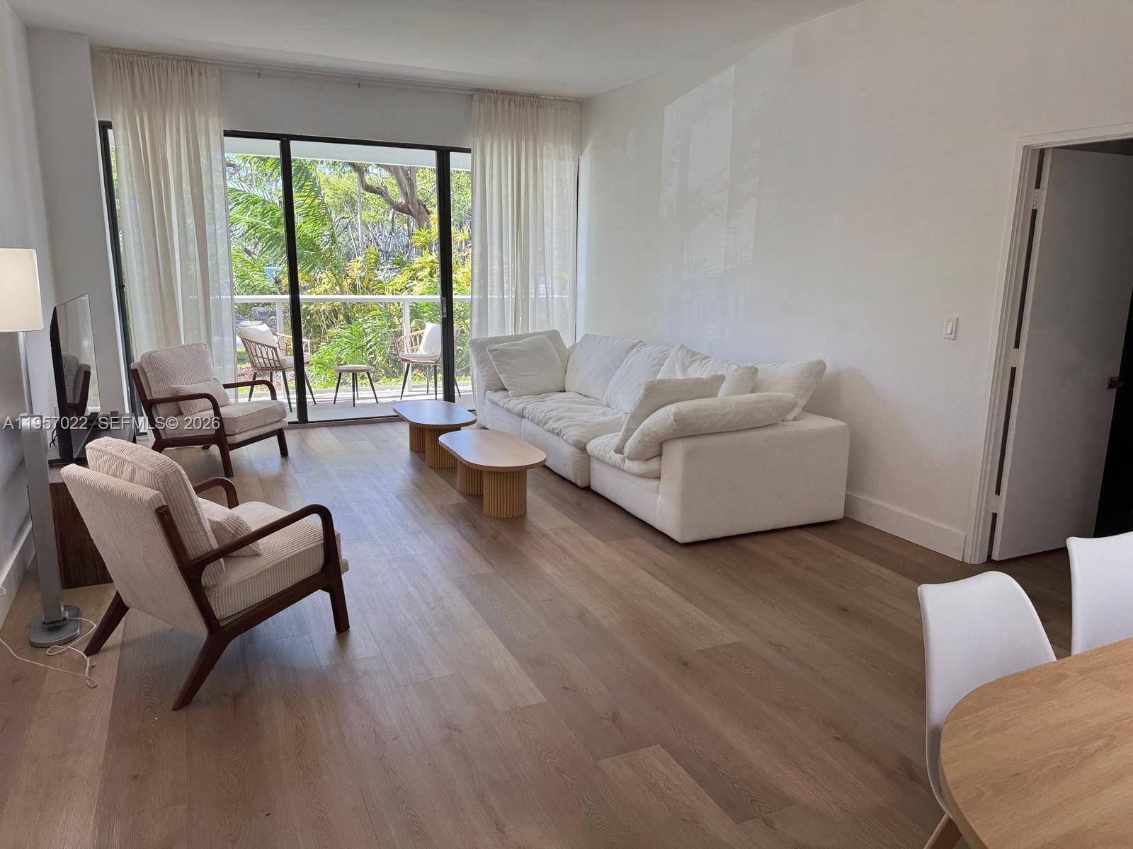 3731 N Country Club Drive 126, Aventura, FL 33180