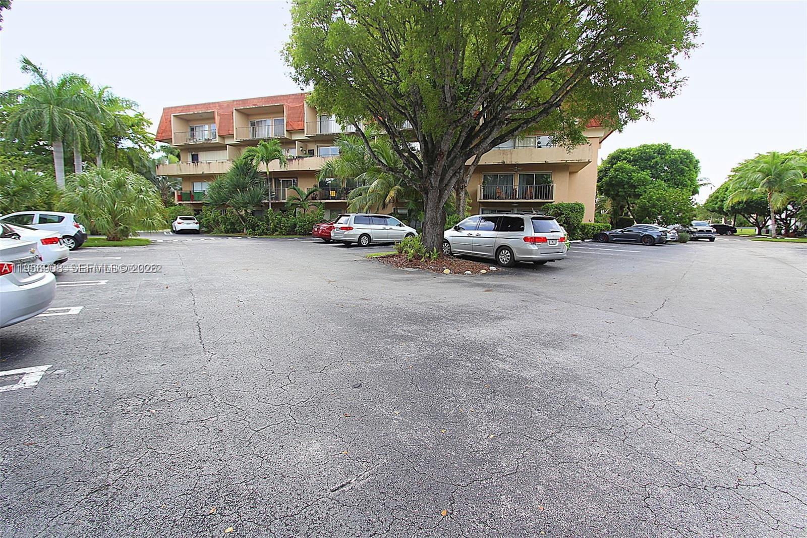 7900 Camino Circle 403, Miami, FL 33143, Miami