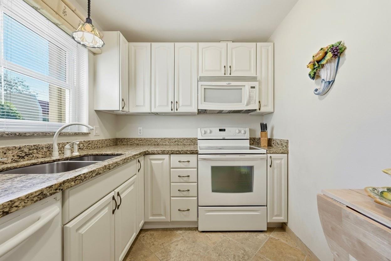 401 Lake Frances Drive 401 — photo 11