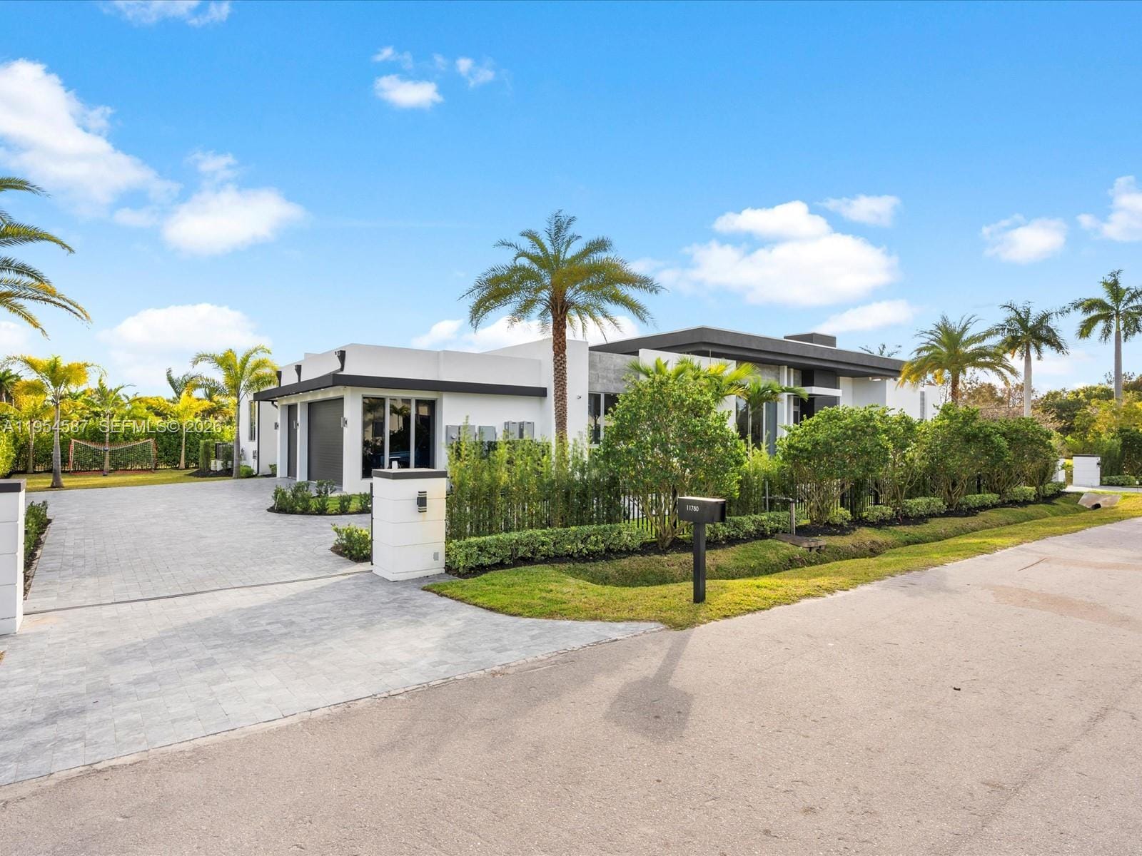 11780 NW 15th Street, Plantation, FL 33323